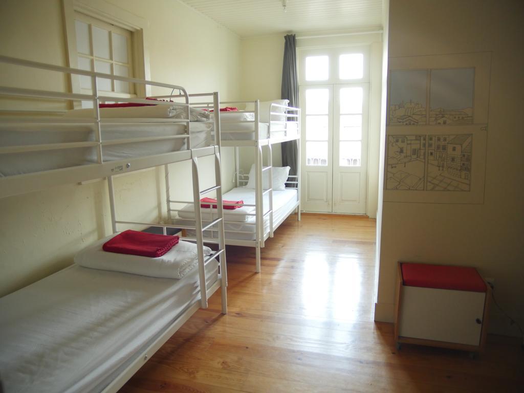 Santiago 31 Hostel Guimaraes Bagian luar foto