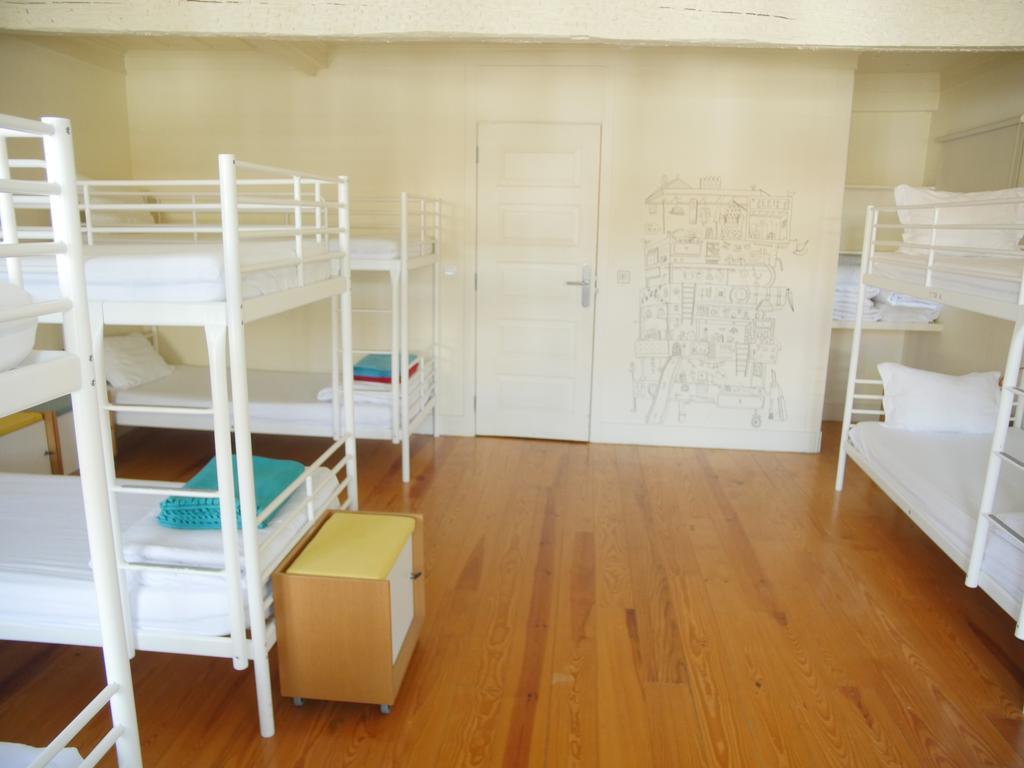Santiago 31 Hostel Guimaraes Bagian luar foto